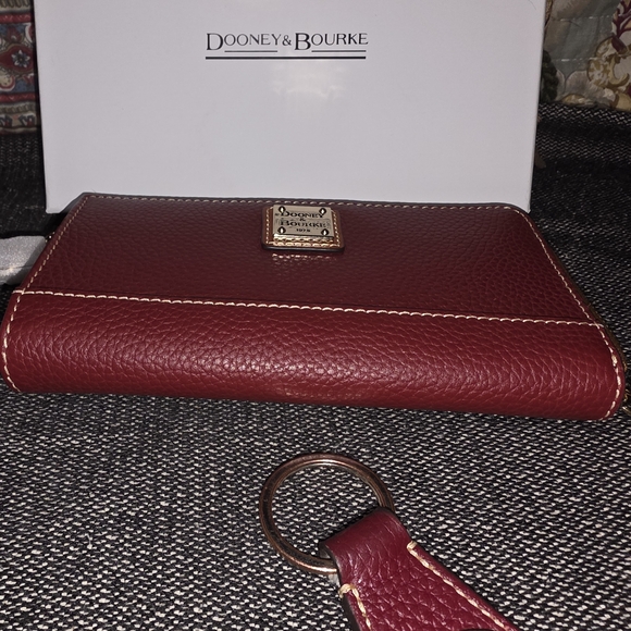Dooney & Bourke Burgundy Leather Wallet - Picture 3 of 4